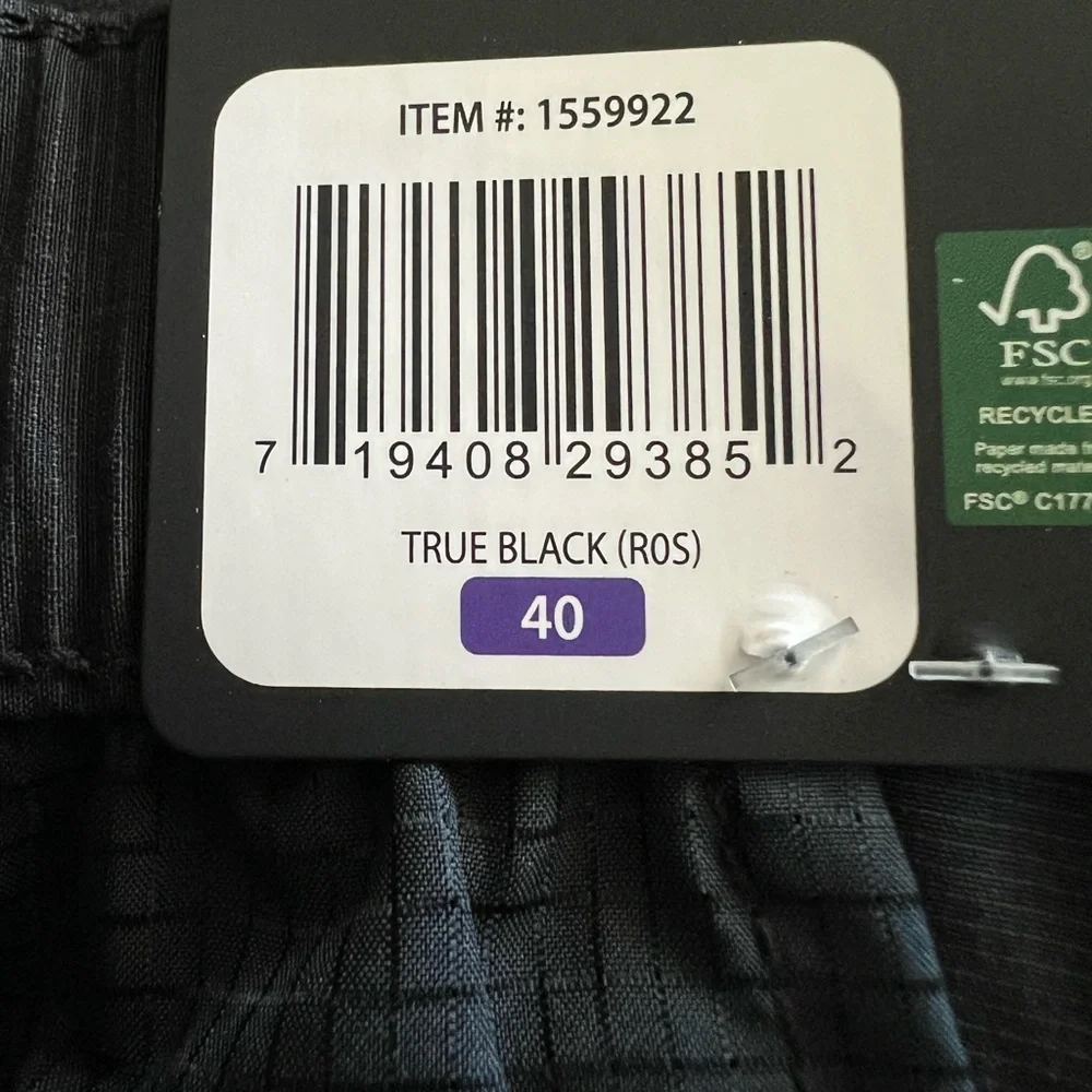 Banana‎ Republic Men’s Black Stretch Flat Front Shorts Sz. 40 NWT